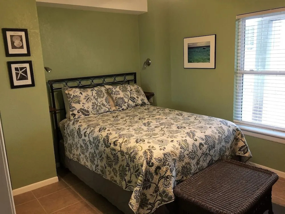 Pelican's Place Lcv23 5 Bedrooms 4 Bathrooms Home