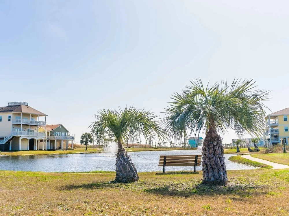 Bay Escape Condo #1820023 3 Bedrooms 2 Bathrooms Condo