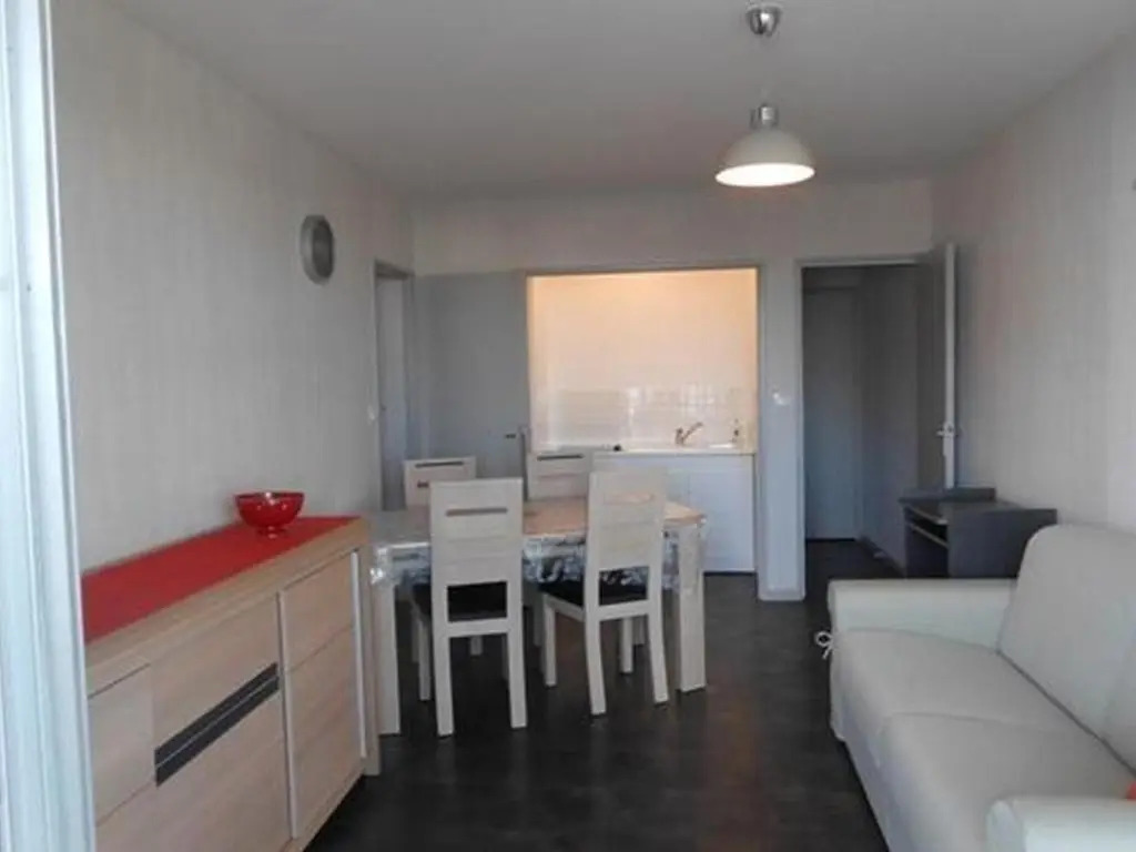Appartement Saint-Gilles-Croix-De-Vie, 2 Pièces, 4 Personnes - Fr-1-324-464