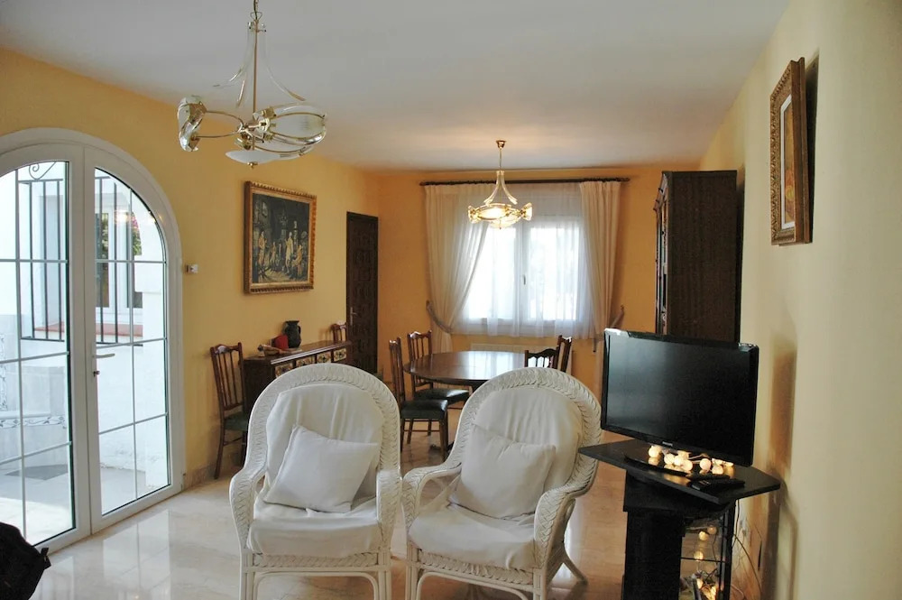 Apartamentos Casa Astrid 3000