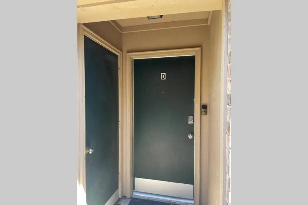 The Cottage by Mall of Louisiana, Baton Rouge