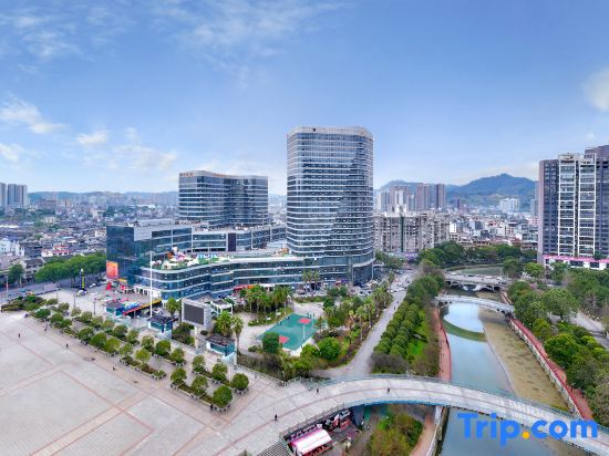 Rongyu International Hotel (Jishhou Municipal Government Ganzhou Ancient City Branch)