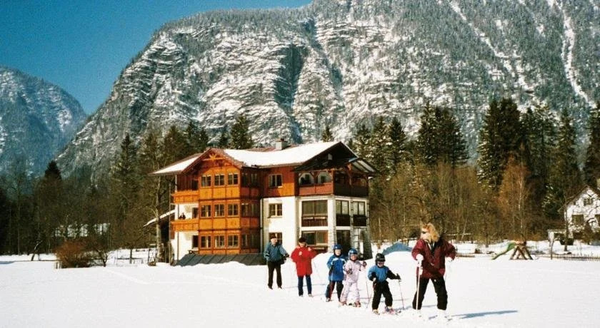 Haus im Wiesengrund