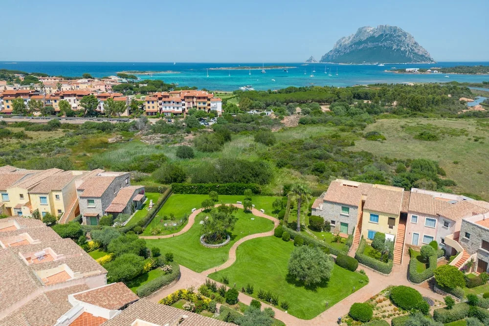 Il Borgo B5 700 Mt From the Beach