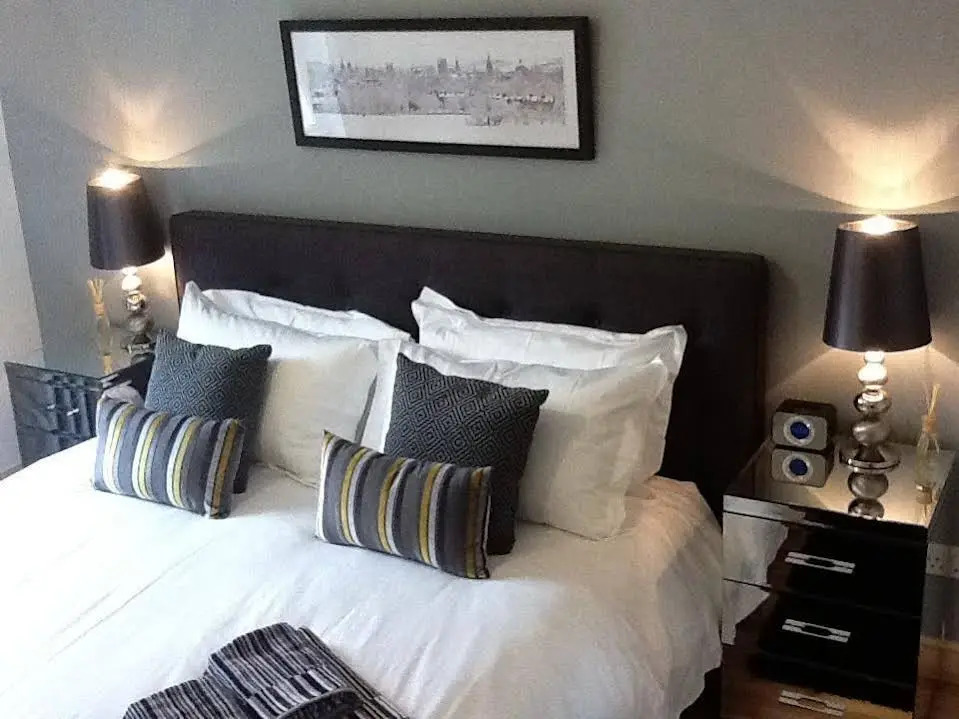Flat 4 Summertown Court