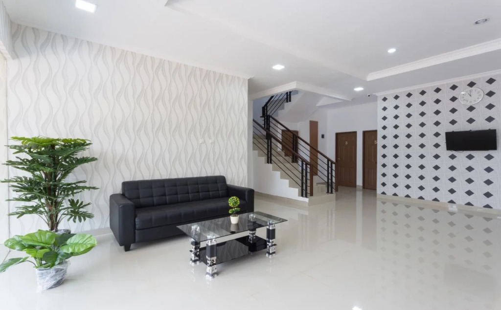 AH1 Guesthouse by RedDoorz
