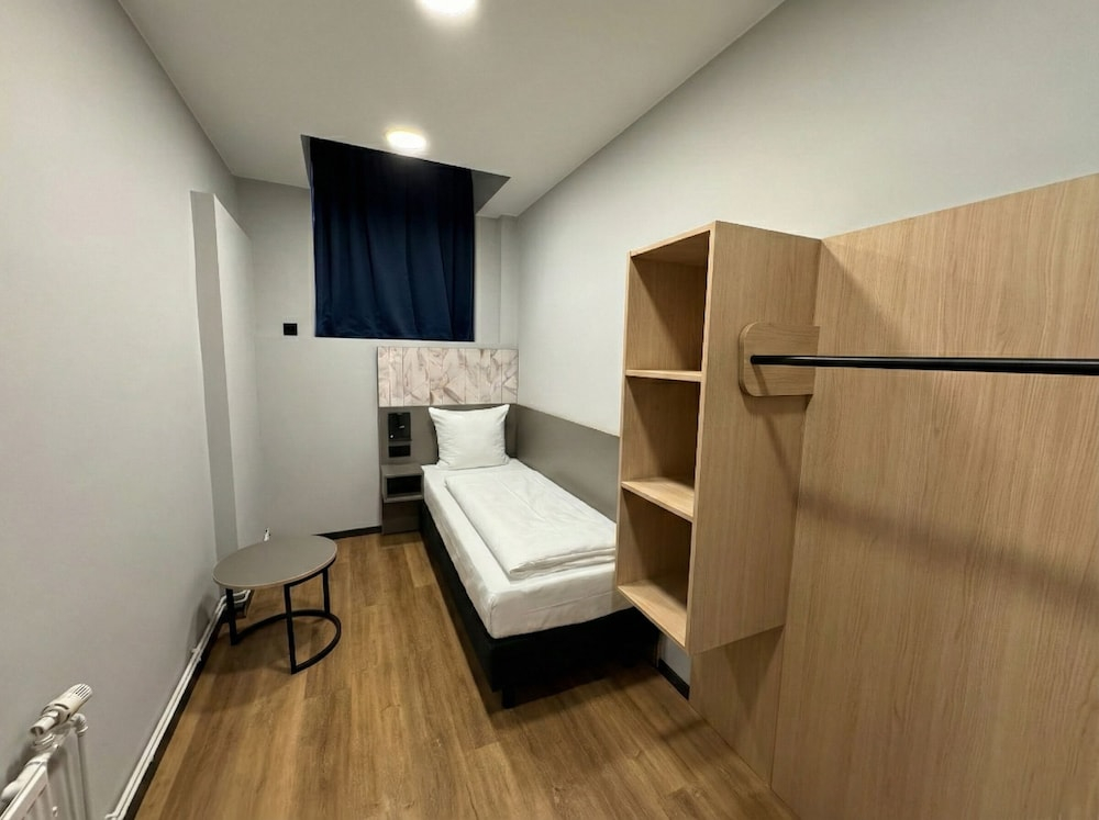 Nivara Hotel