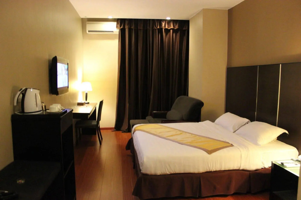 Hotel 17