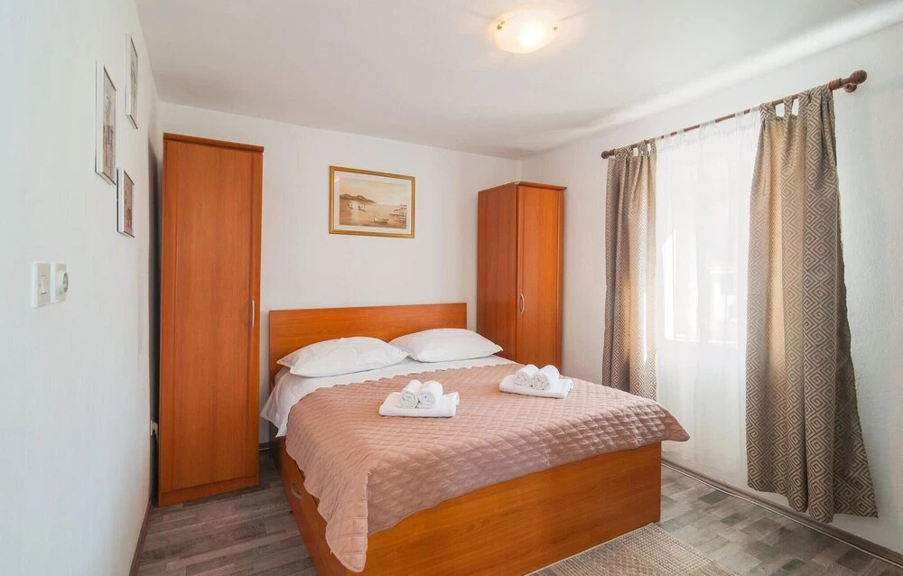 Stunning Home in Kastel Gomilica With Wifi and 2 Bedrooms