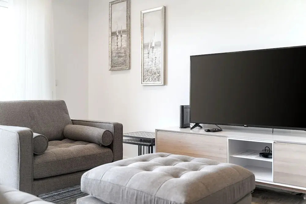 Lagos Modern 1 With Pool by Homing