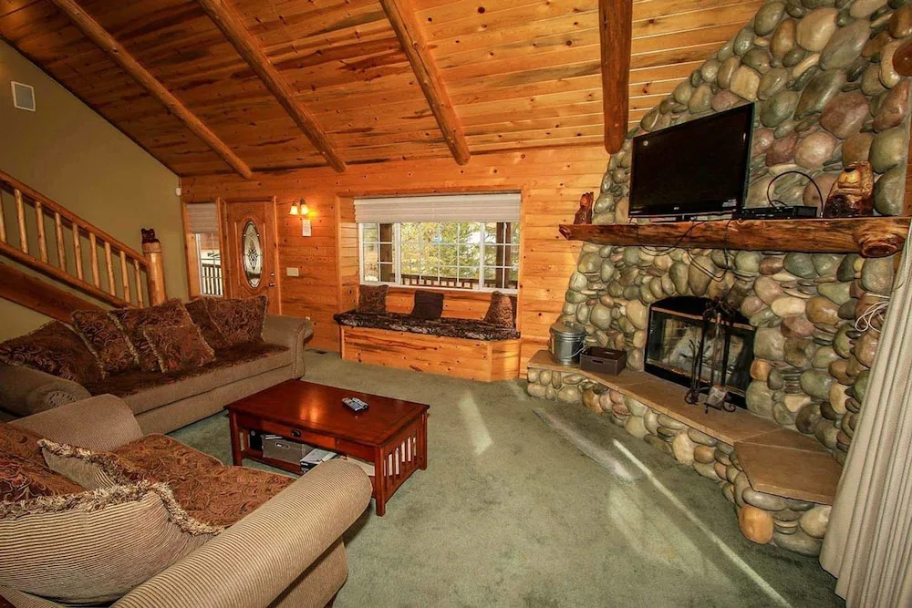 Heavenly Lodge-1422 by Big Bear Vacations