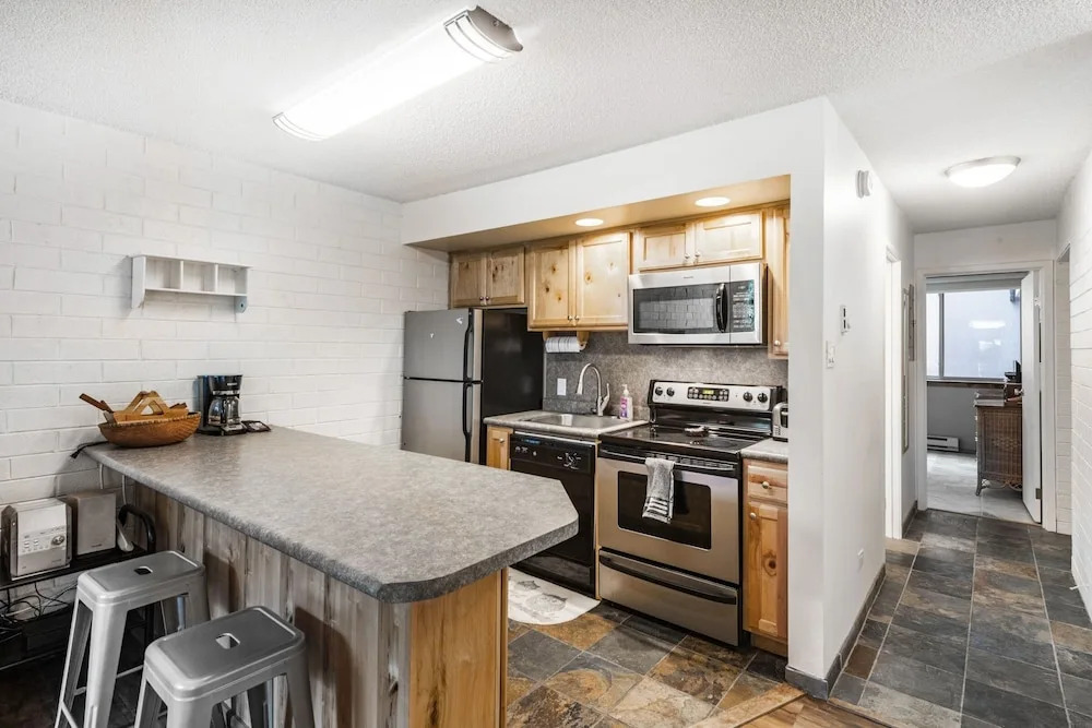 Park Avenue 1 Bedroom Condominiums