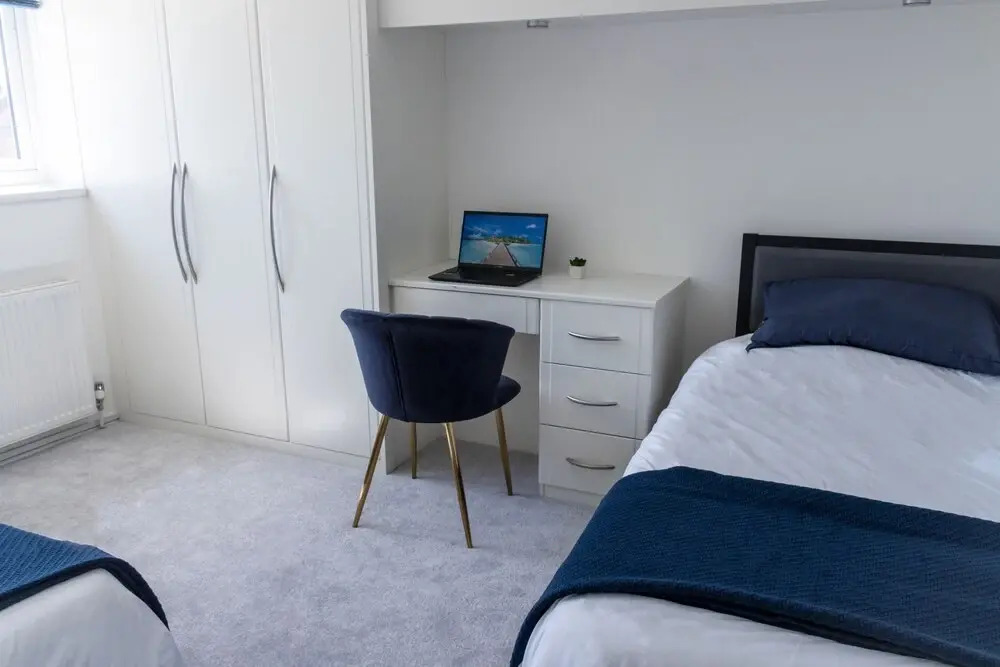 Catsbrook House - Sleeps 7 - Business Travellers Accommodation