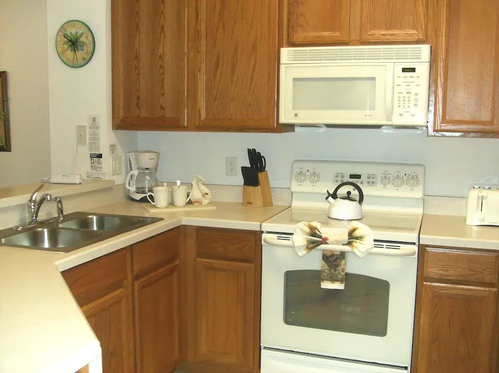 3 Bedroom Budget Home - Private Pool