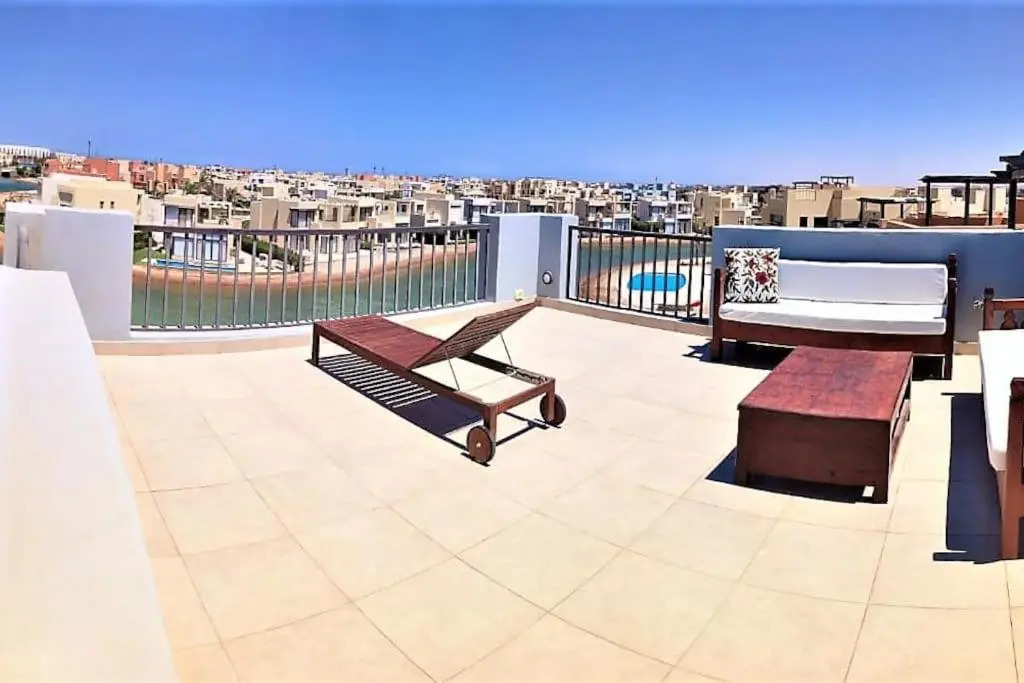 Tawila - Lovely 2-bedroom unit with shared pool