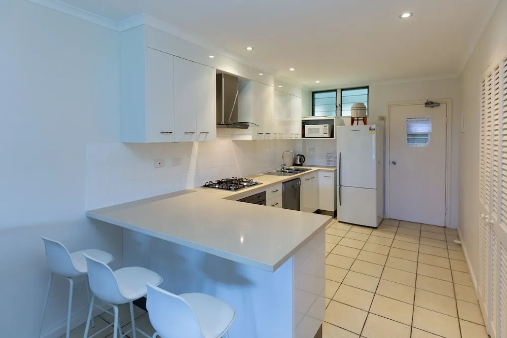 Poinciana Lodges - Ocean Views
