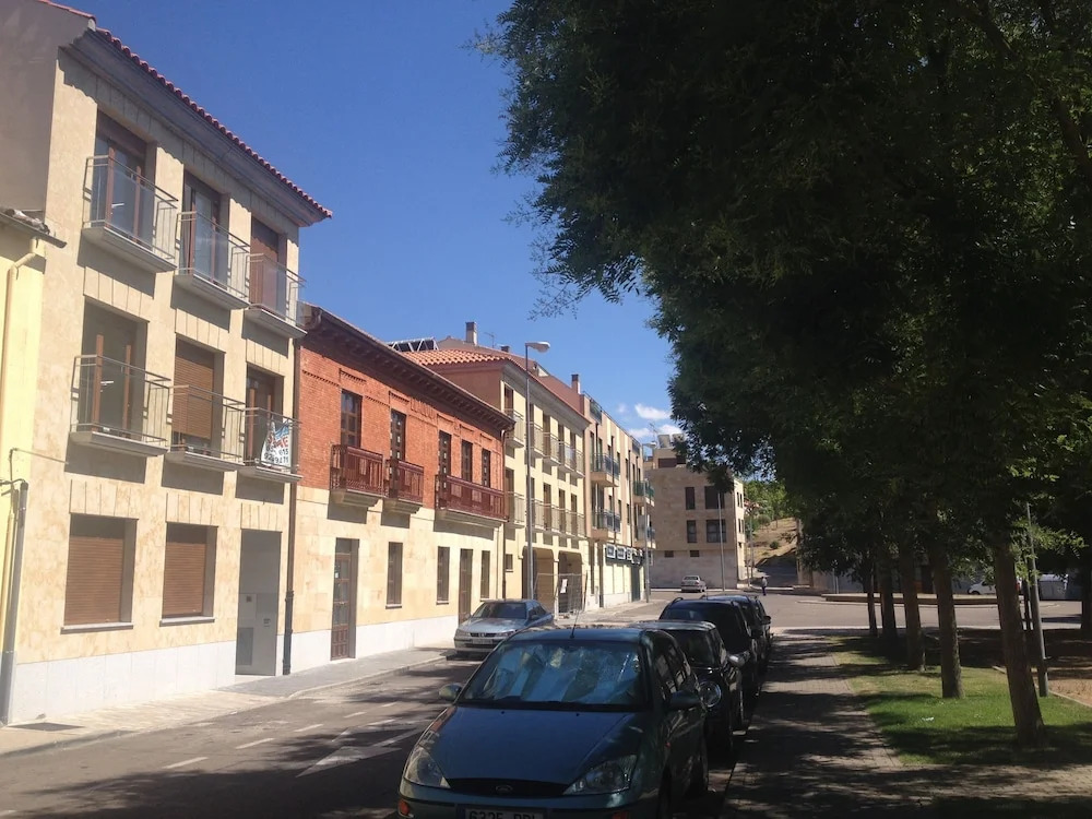 Apartamento Turísticos Puente Romano P1 1-C