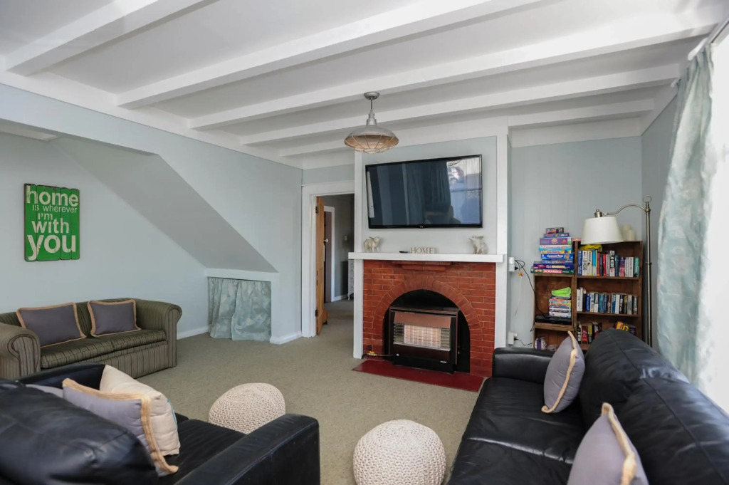 Puriri Downtown Villa - Napier Holiday Home