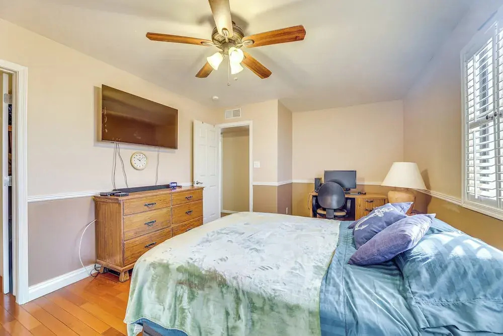 Near Golfing & Green Spaces: Florence Family Home!