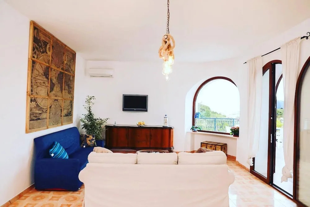 Gli Archi sul Mare