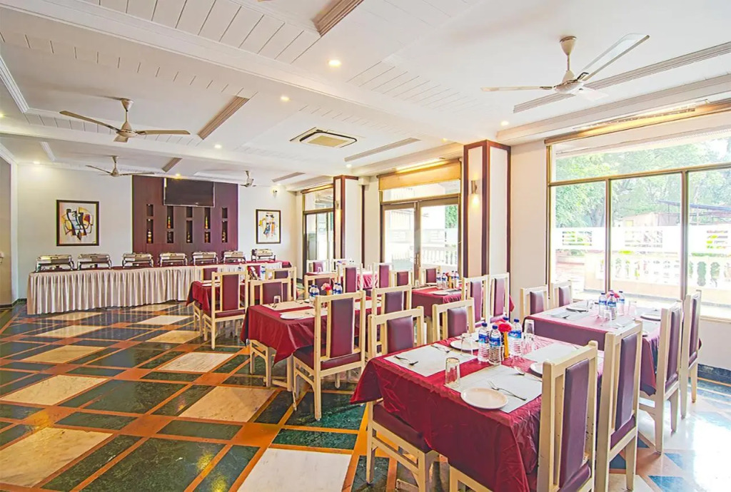 Aron Resort Lonavala Near Old Mumbai Pune Highway