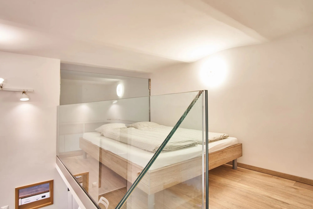 V27 Budapest Apartment