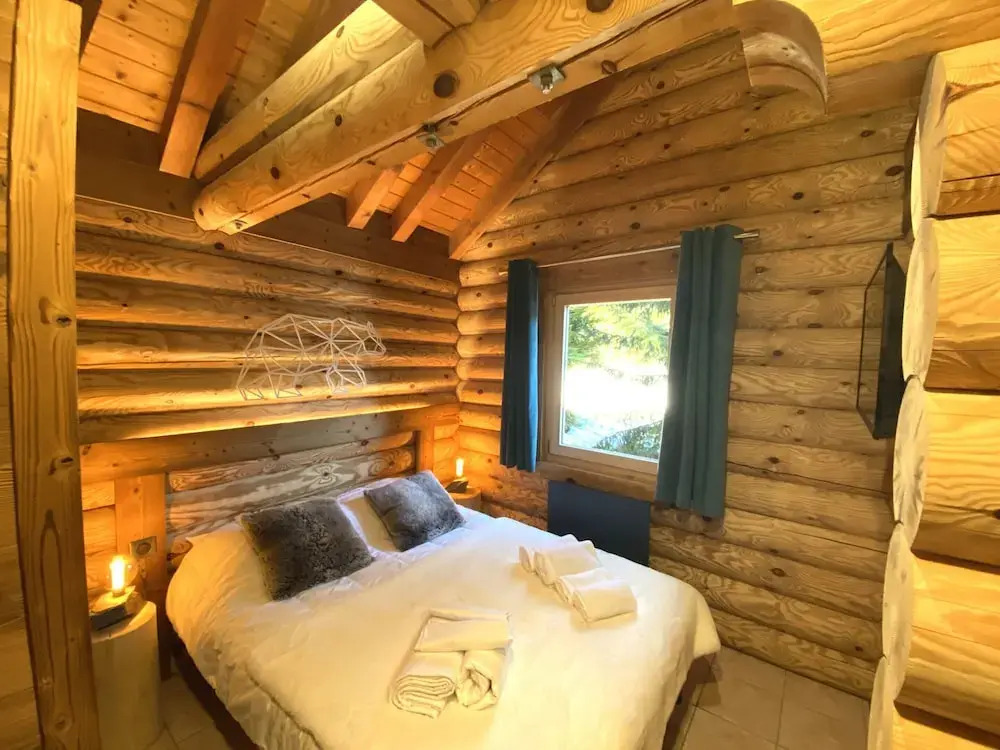 L'ours Blanc Chalet en Rondins