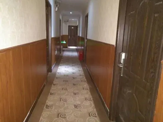 Anyi Hotel
