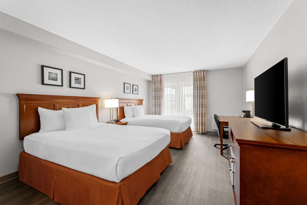 Travelodge Suites by Wyndham Regina - Eastgate Bay