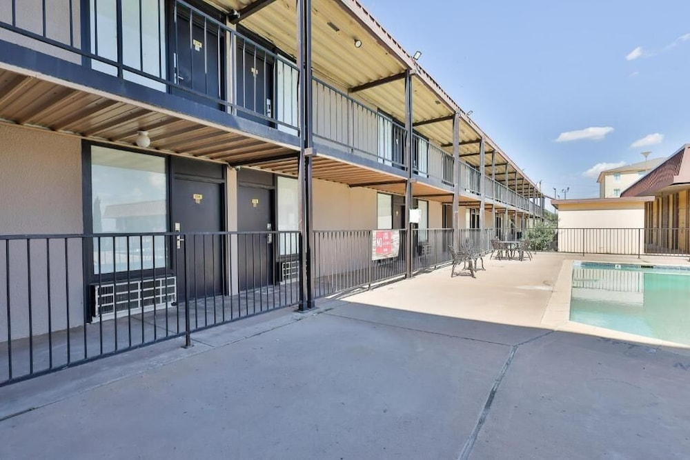 West Texas Inn & Suites with Kitchenette