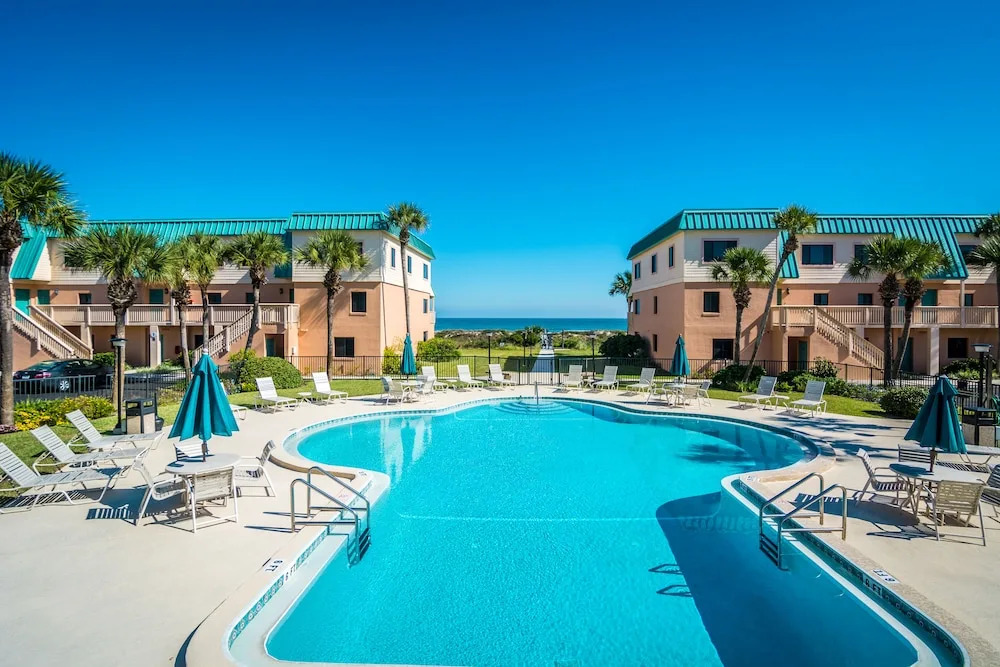 SEA Haven 115 [2/2] Free Activities! & Oceanfront Wifi Pool