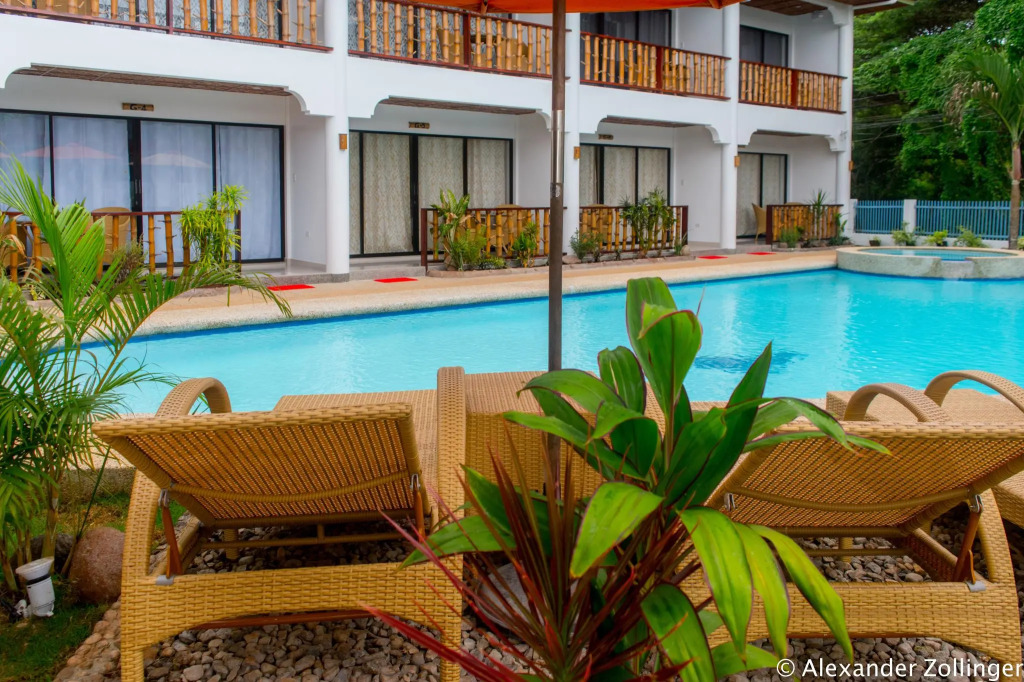 Alona Vida Beach Hill Resort