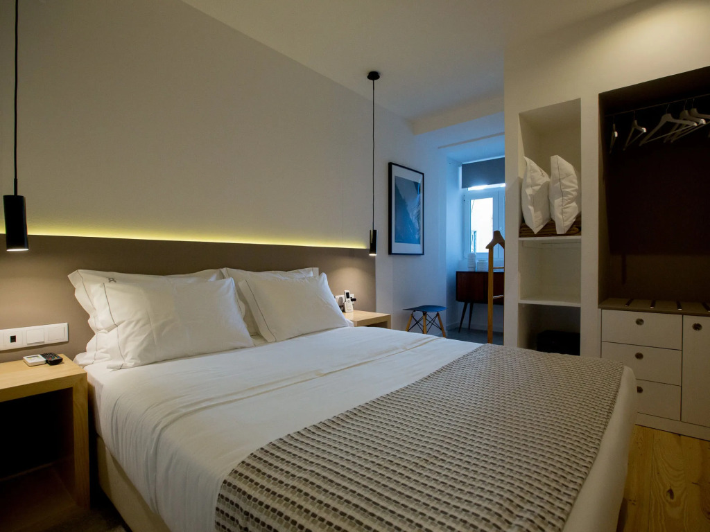The 8 - Downtown Suites