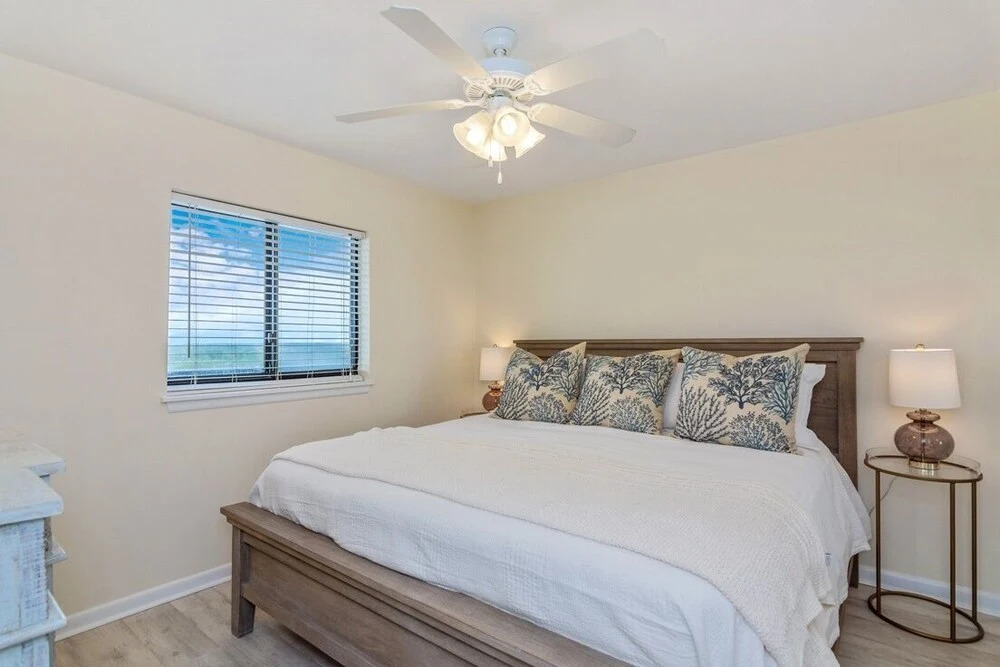 One Seagrove Place Unit 1403 2 Bedroom Condo by Redawning