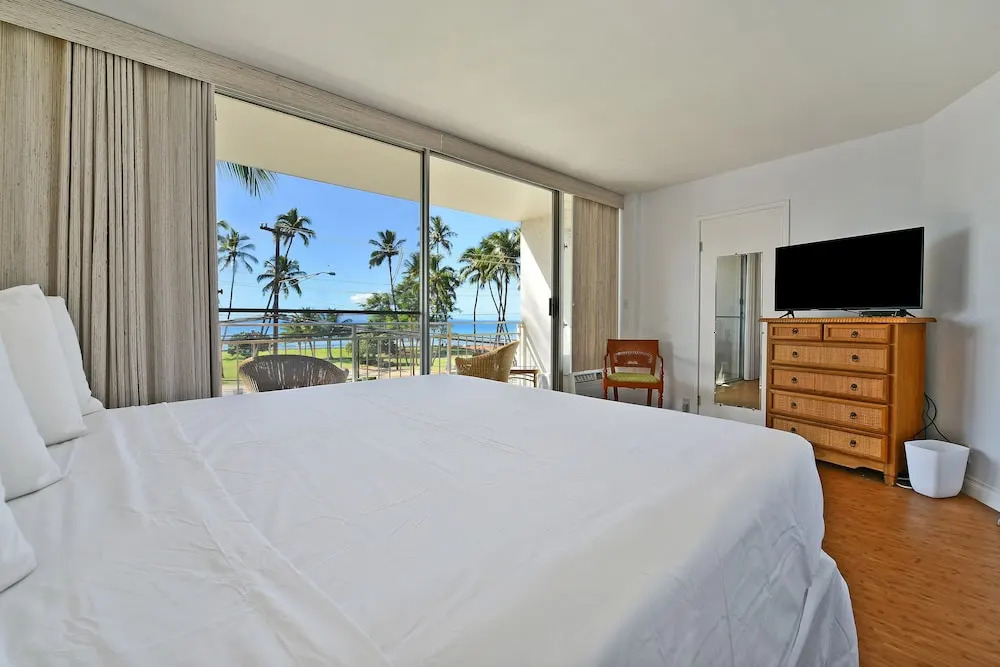 Island Surf 306 condo