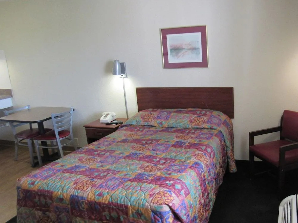 InTown Suites Extended Stay Houston TX - Westchase