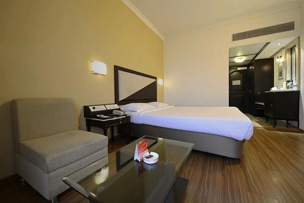 Sun-n-Sand Pune