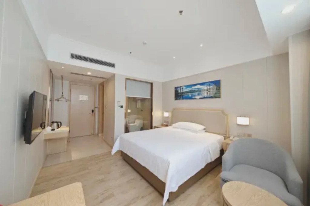 Vienna 3 Best Hotel(South Zhongshan District)