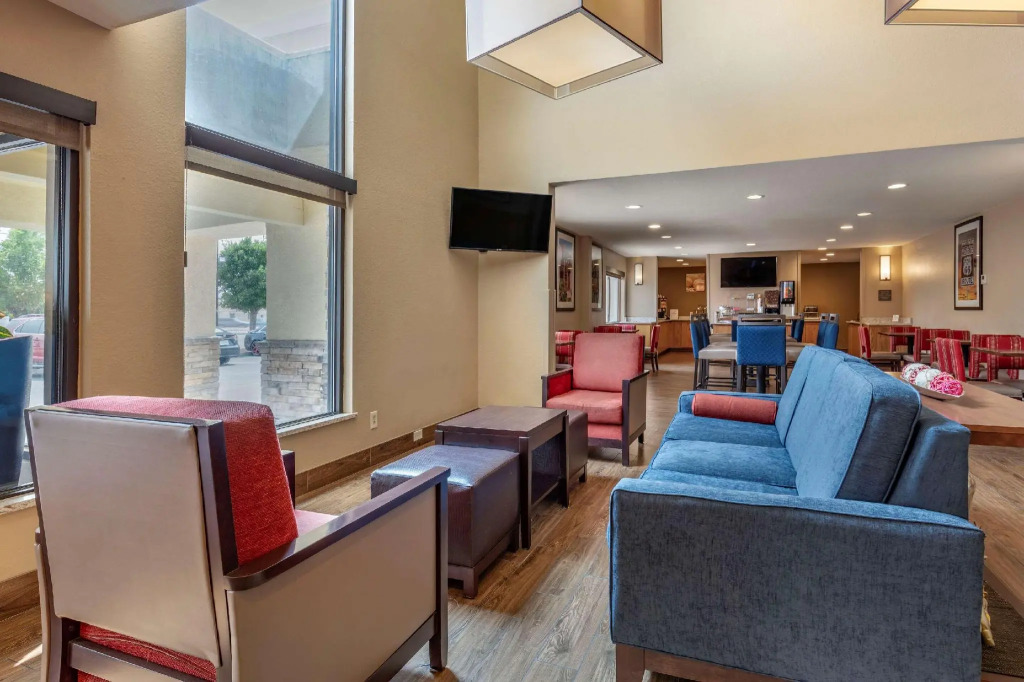 Baymont Inn & Suites