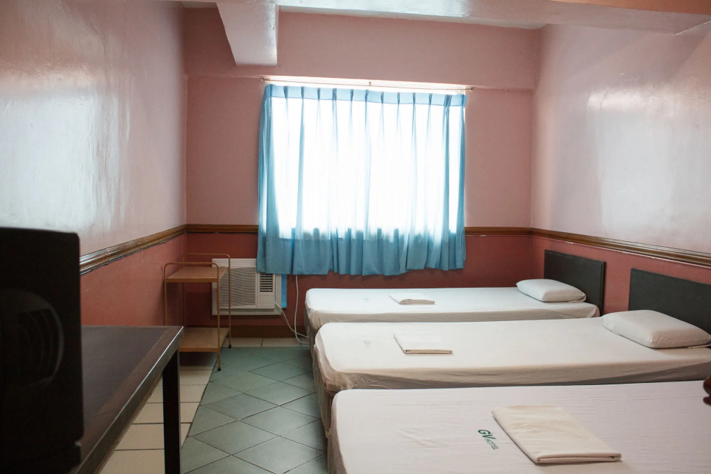 GV Hotel - Maasin