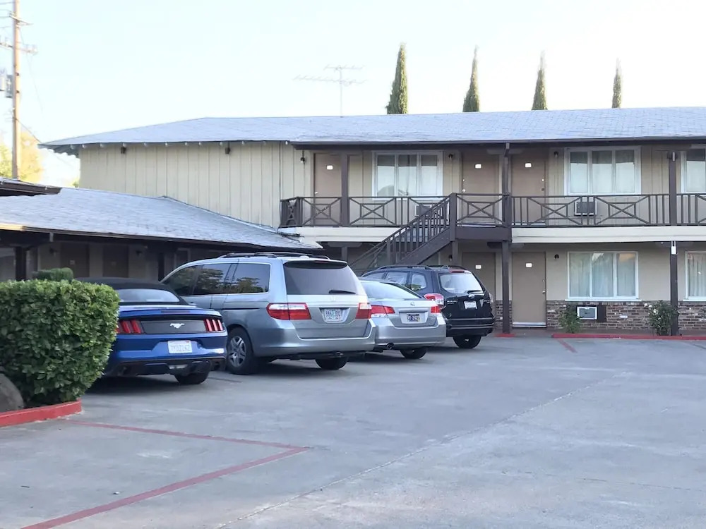 Red Bluff Inn