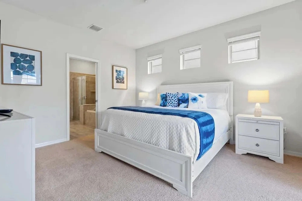 Pet Friendly Amazing 5 BR Sleeps 10