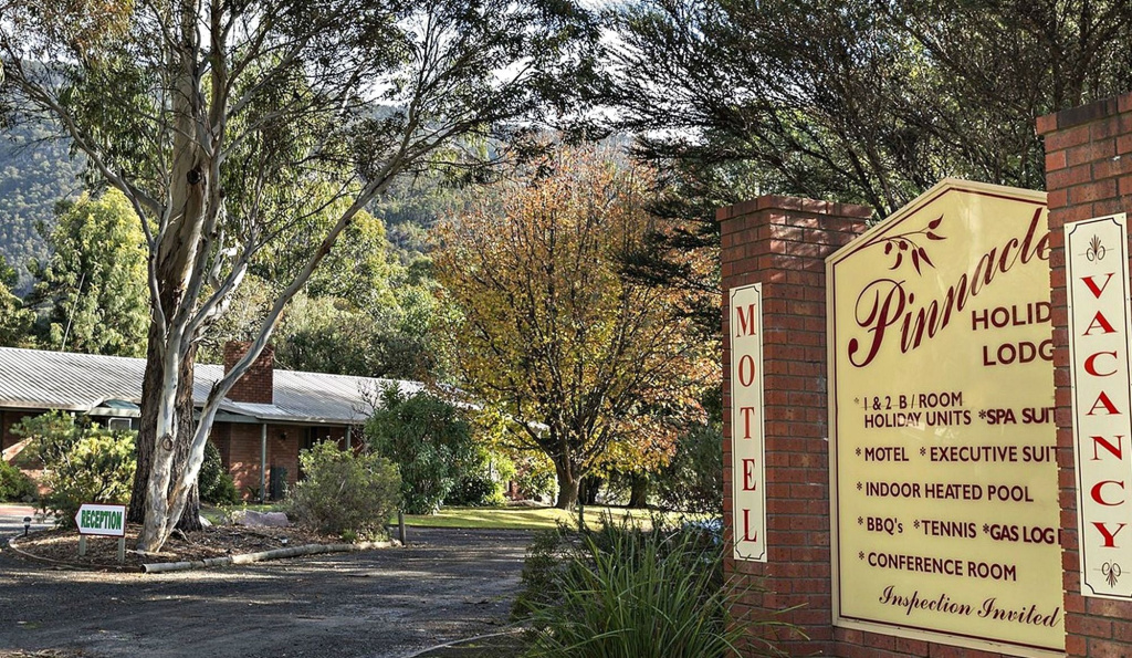 Pinnacle Holiday Lodge