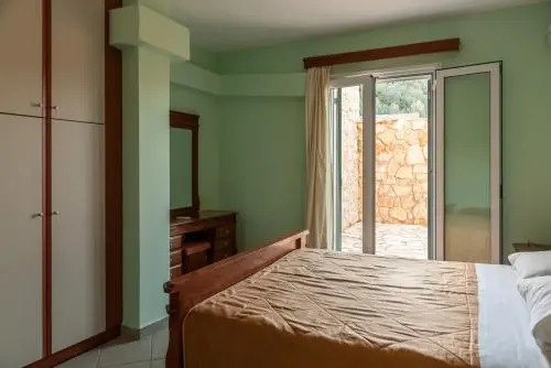 Yialasi Hotel