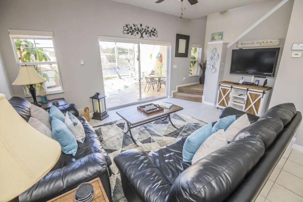 3 Bed 3 Bath Pool Town Home! Near Disney! 3 Bedroom Townhouse by Redawning