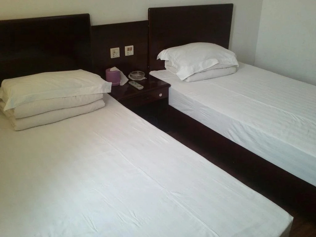 Jiangyan District Jingning Hotel