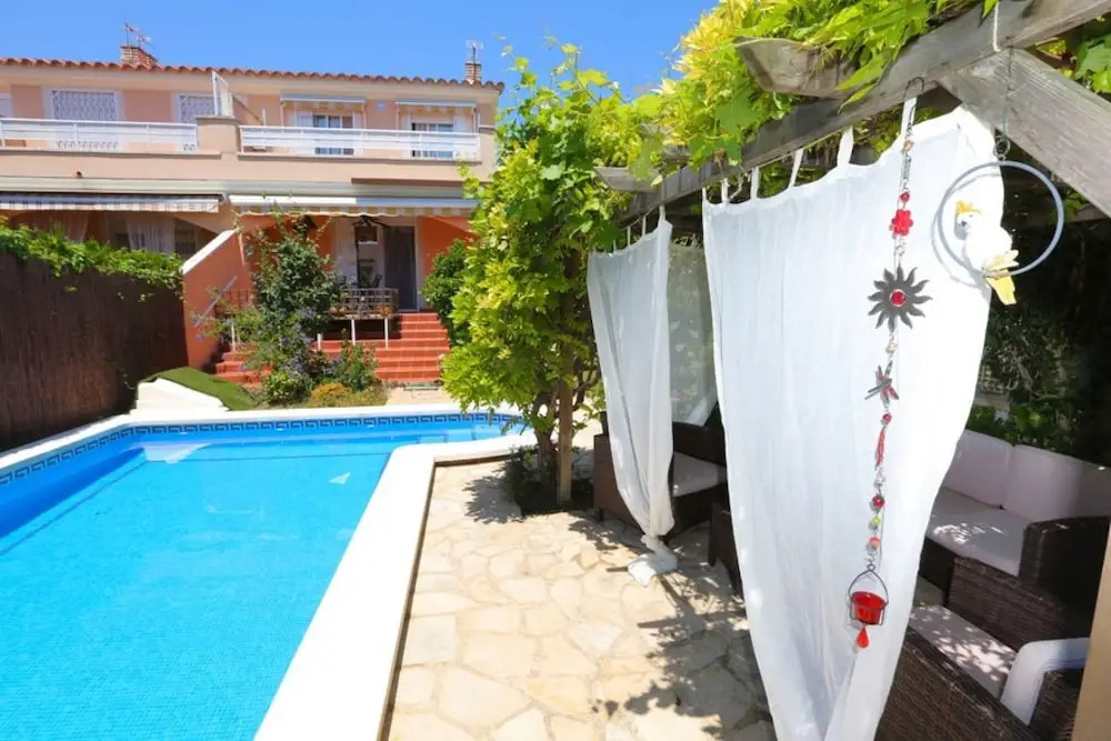 Villa Vista a la Piscina Para 8 Personas en Cambrils