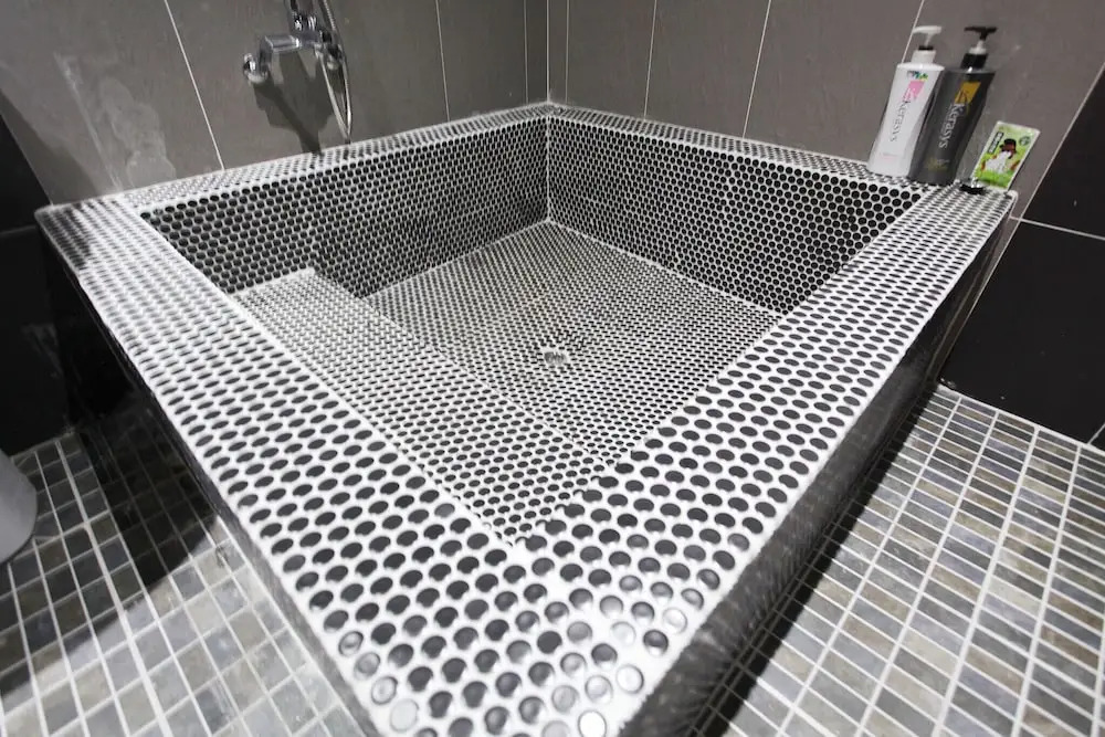 Hotel Page