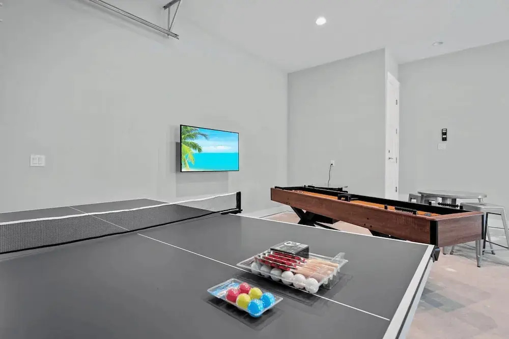 Steps to Beach Pool, Bikes & Game Room Seacrest 5BR