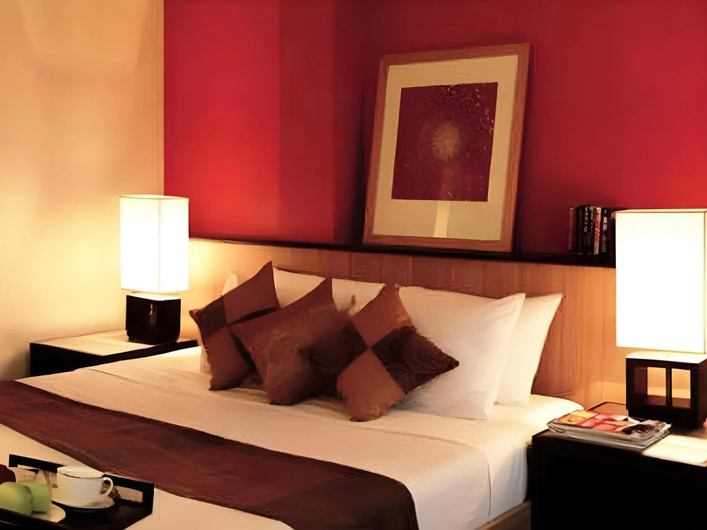 Rose Hotel